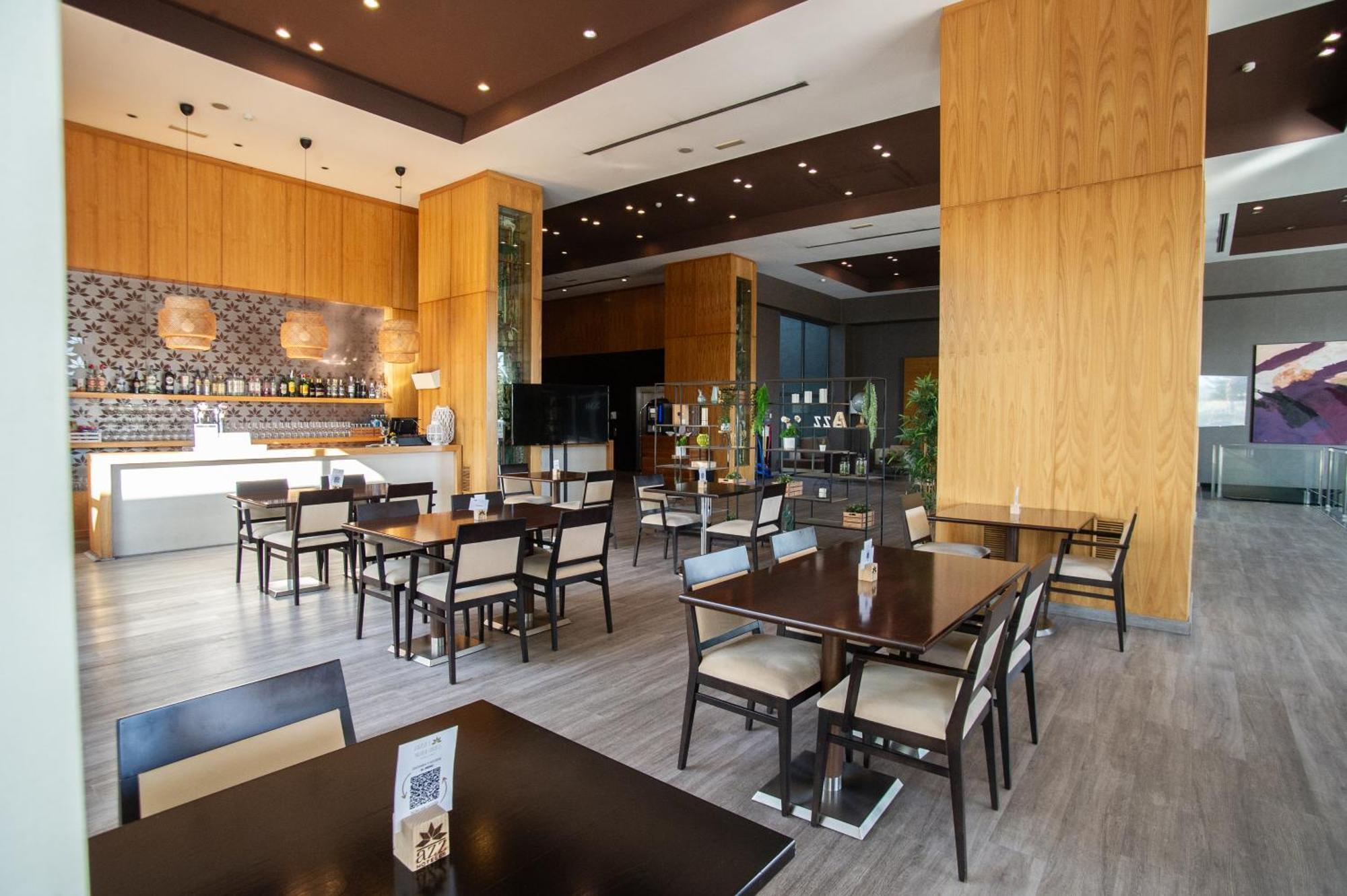 Azz Valencia Congress Hotel & Spa Paterna Bagian luar foto