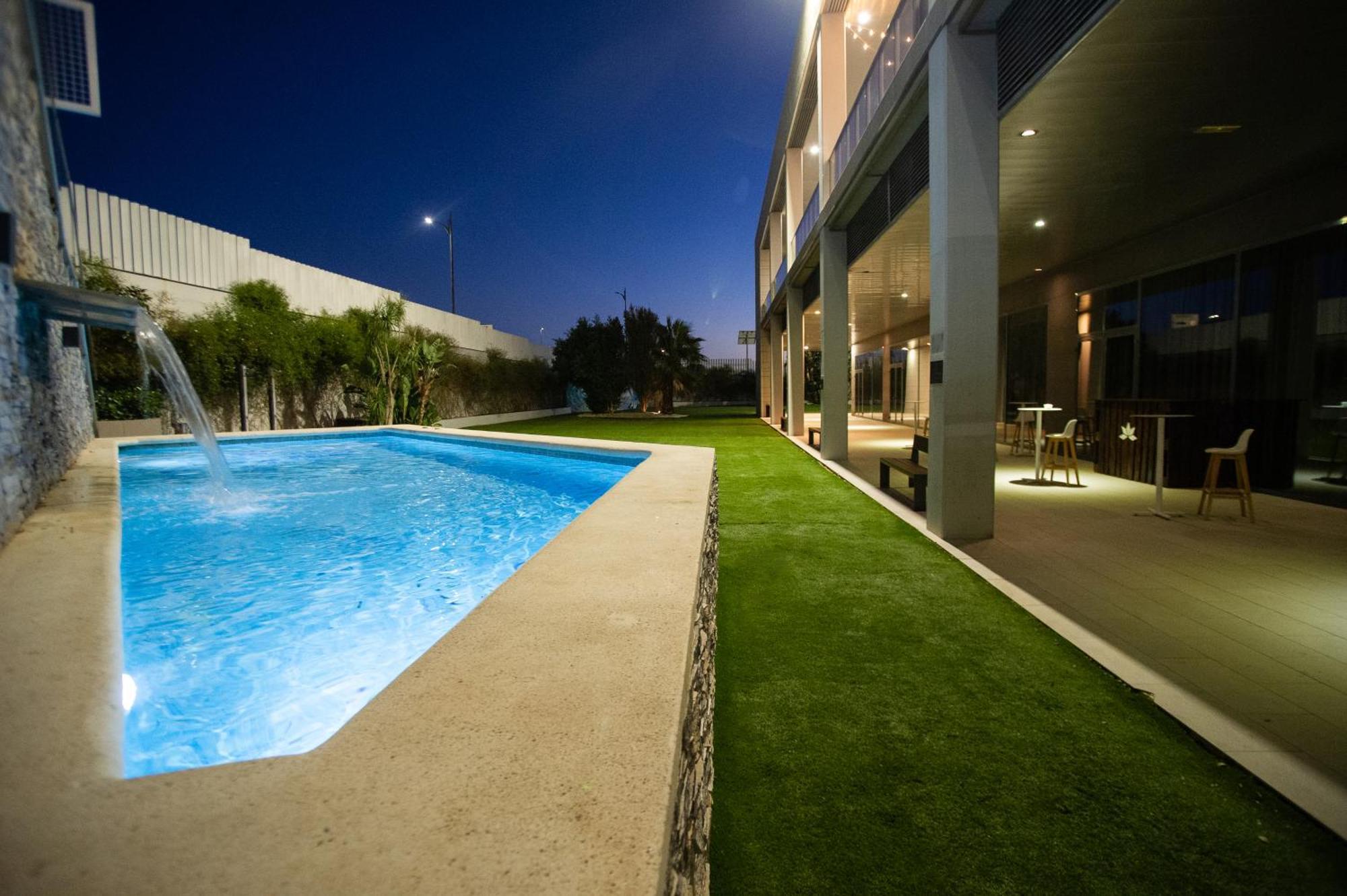 Azz Valencia Congress Hotel & Spa Paterna Bagian luar foto