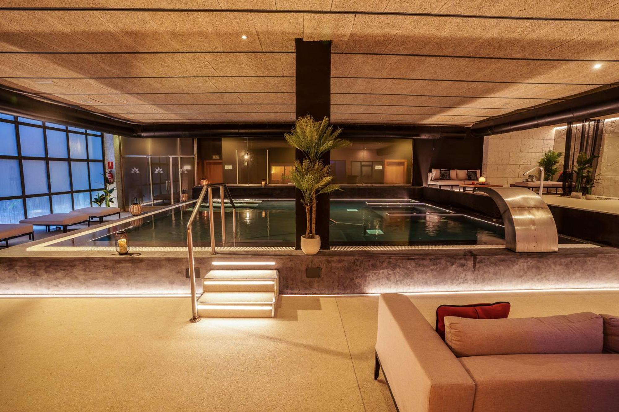 Azz Valencia Congress Hotel & Spa Paterna Bagian luar foto