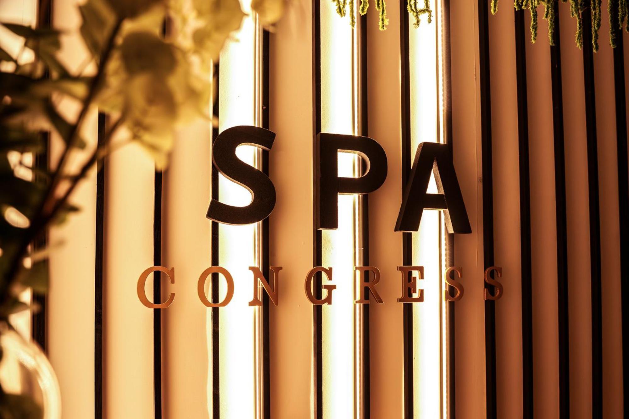 Azz Valencia Congress Hotel & Spa Paterna Bagian luar foto