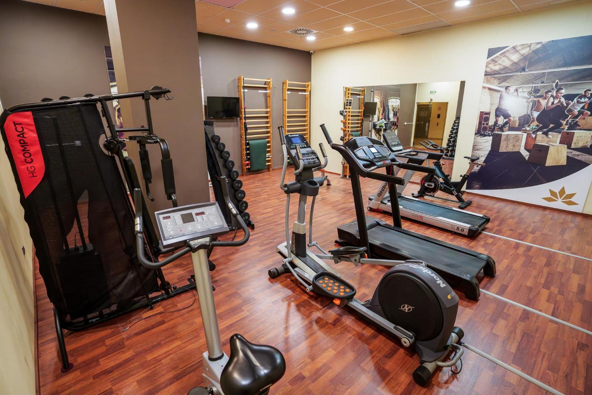 Azz Valencia Congress Hotel & Spa Paterna Bagian luar foto